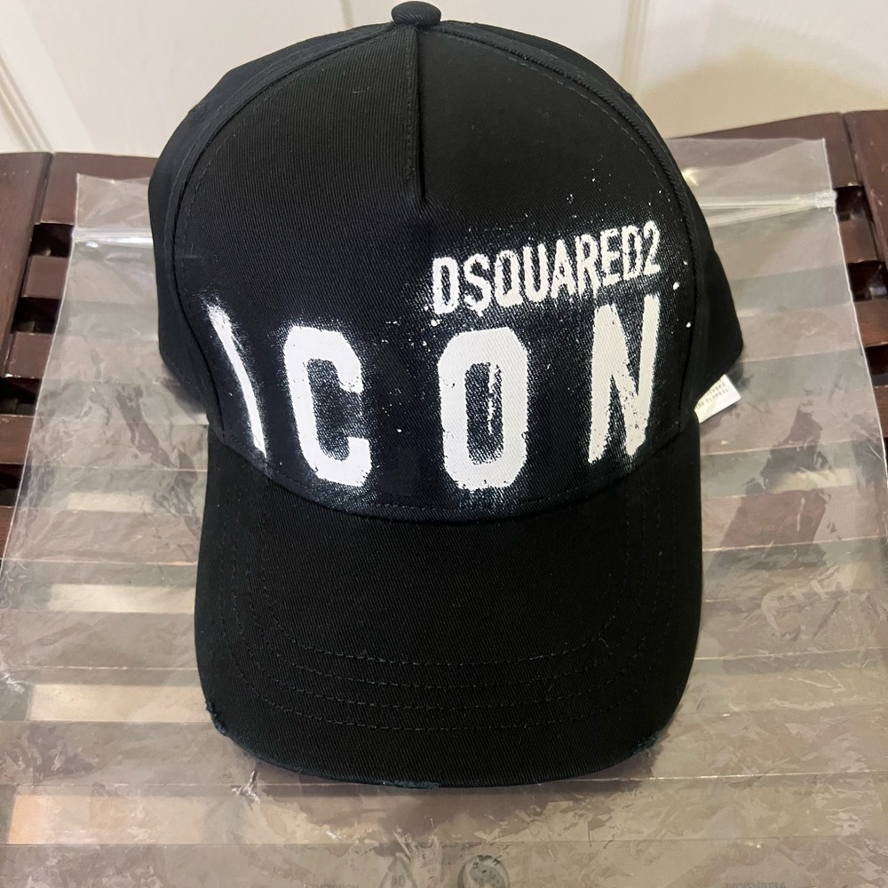 Dsquared2 black and white ICON hat